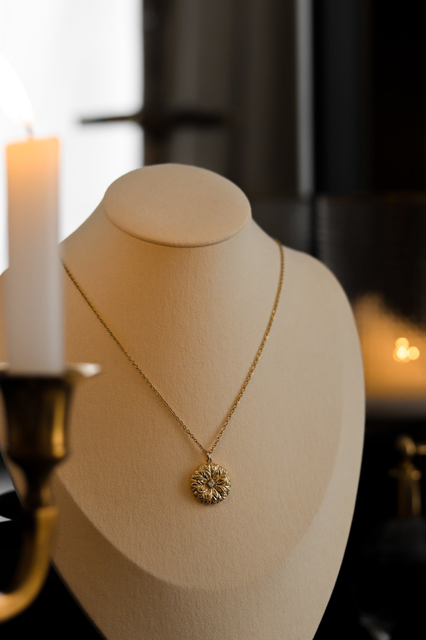 Fiori necklace