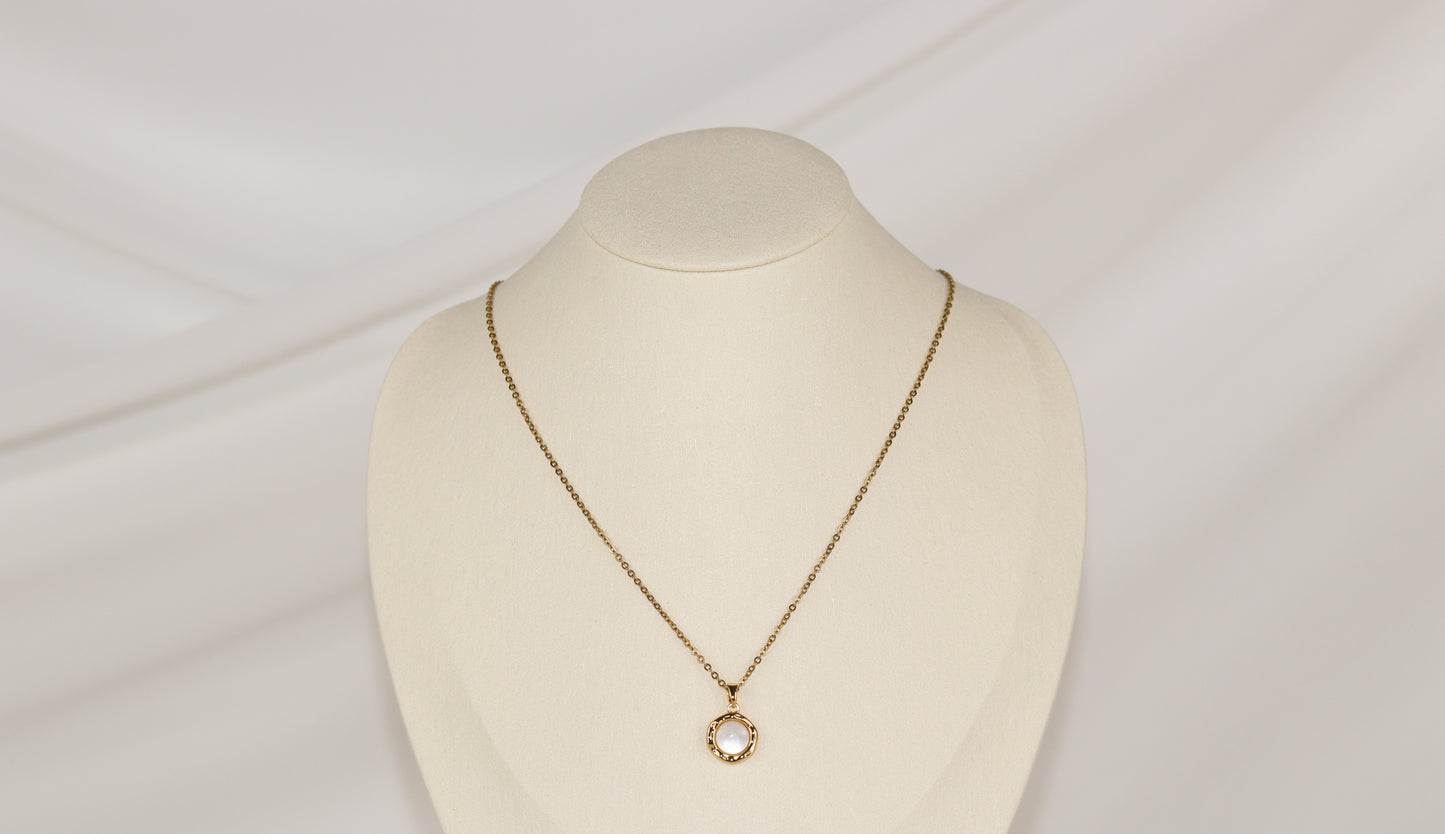 Eclipse classic necklace