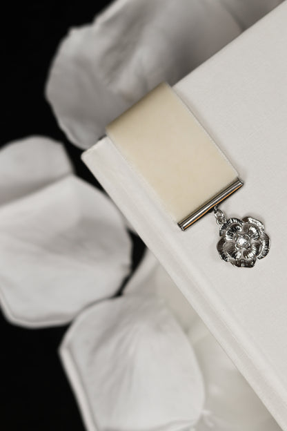 Camilia boekenlegger zilver
