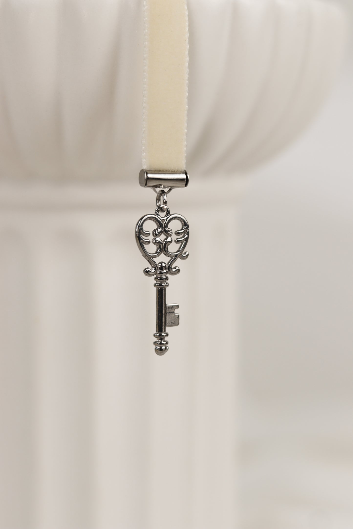 Key of Secrets boekenlegger zilver