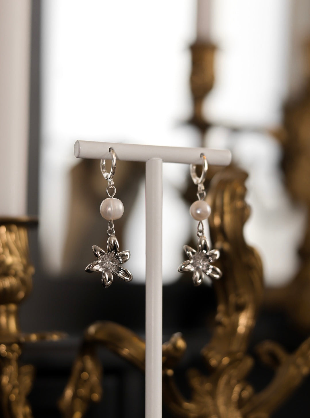 Lily earrings silver