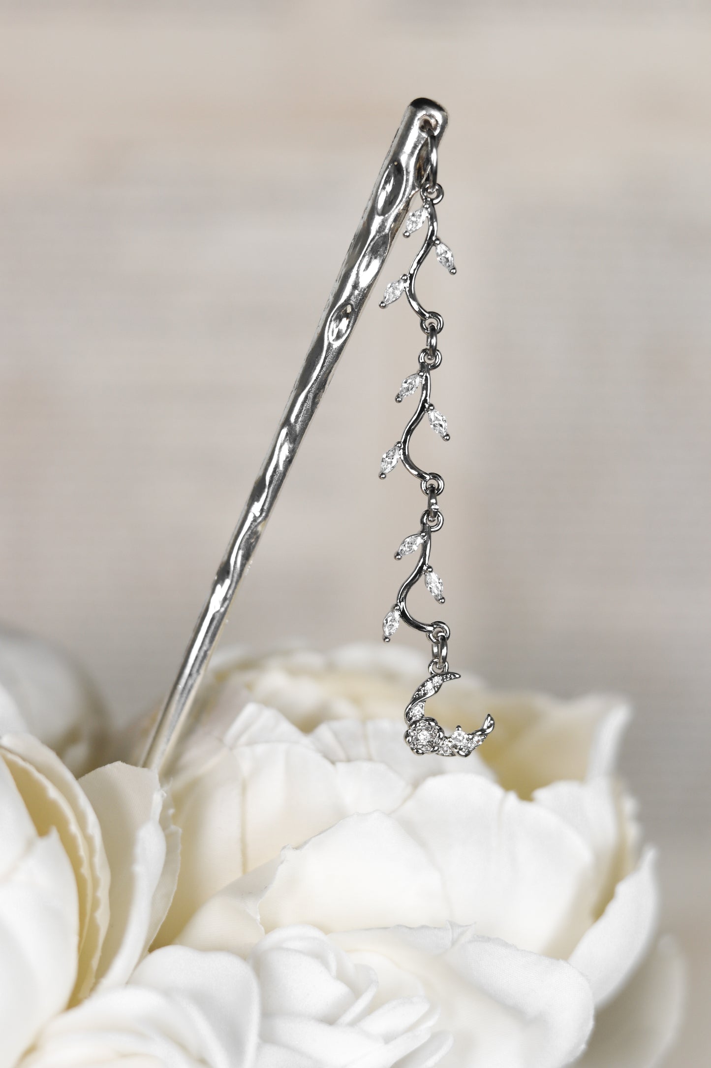 Moonflower hairpin silver