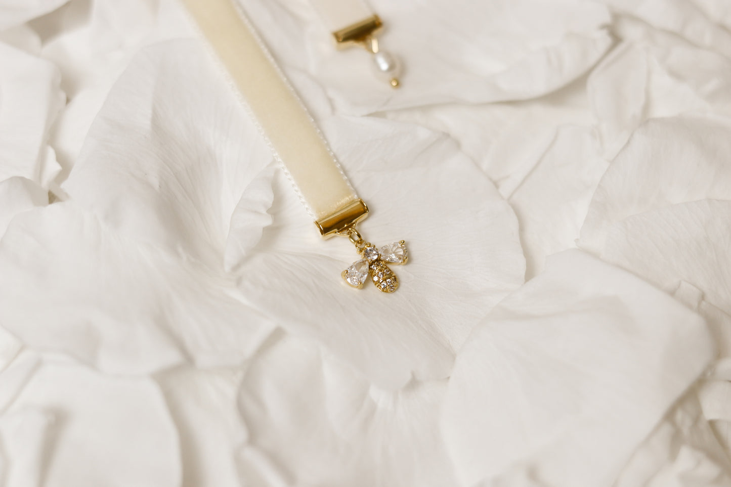 Honey bee bookmark